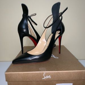 Mascara 100 Black Louboutins